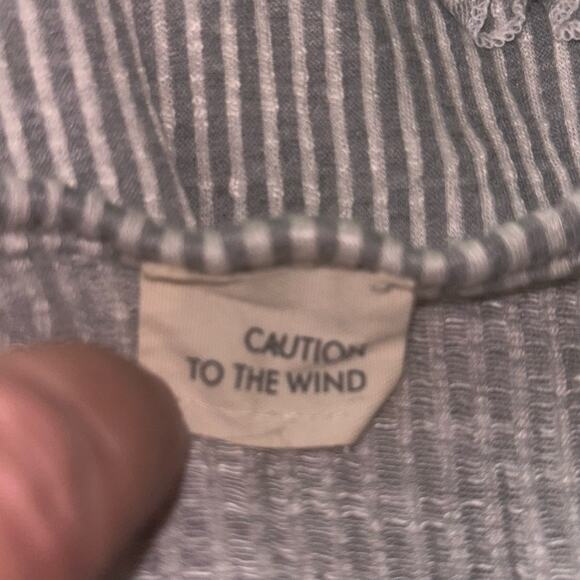 Caution to the Wind Dress Womans Size Gray White Stripe Gathered Waist Soft - Picture 3 of 8